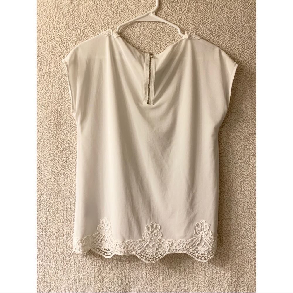 White blouse - Picture 2 of 2
